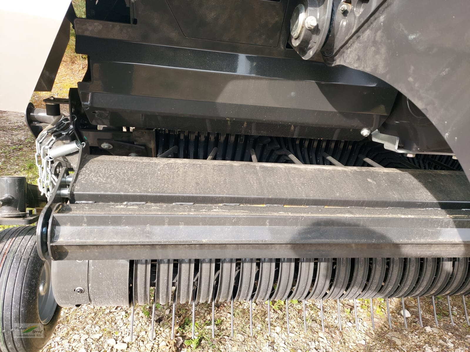 Ladewagen des Typs Fliegl Cargos 8500 Tridem, Neumaschine in Pegnitz-Bronn (Bild 3)