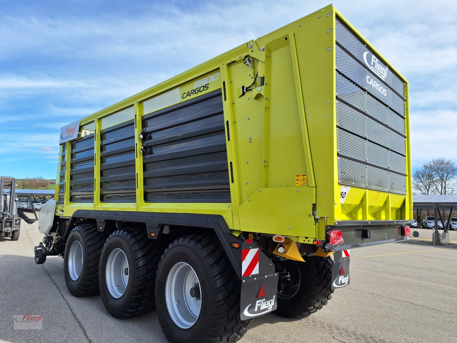 Ladewagen typu Fliegl CARGOS KLW8500Tridem, Gebrauchtmaschine v Kirchdorf bei Haag (Oberbayern) (Obrázek 3)
