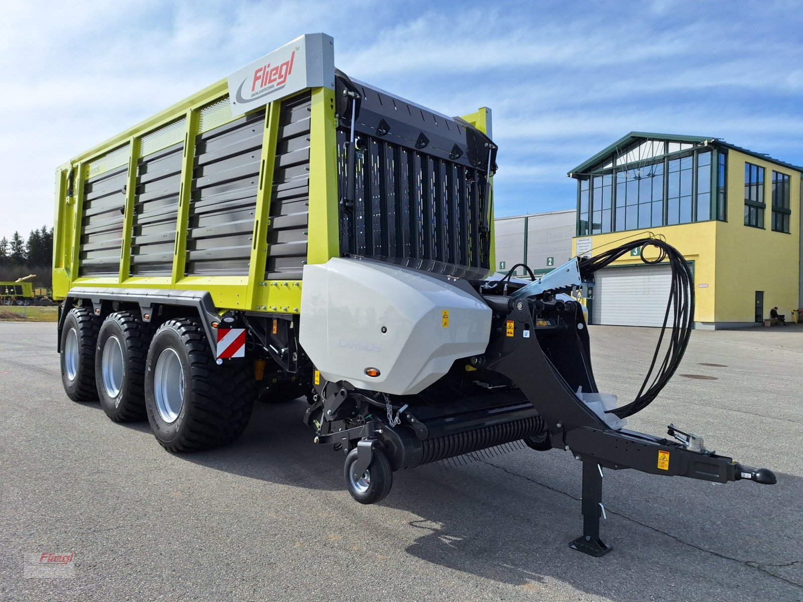 Ladewagen typu Fliegl CARGOS KLW8500Tridem, Gebrauchtmaschine v Kirchdorf bei Haag (Oberbayern) (Obrázek 8)