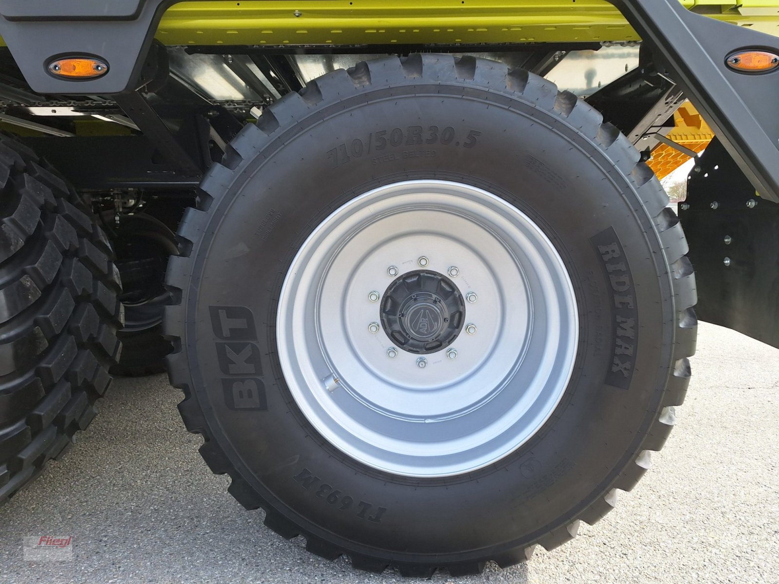 Ladewagen typu Fliegl CARGOS KLW8500Tridem, Gebrauchtmaschine v Kirchdorf bei Haag (Oberbayern) (Obrázek 10)