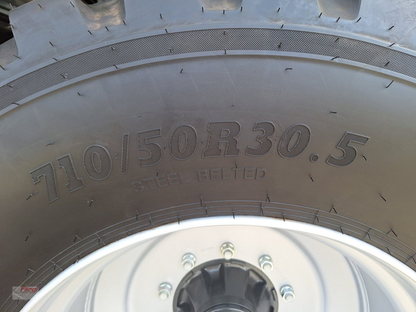 Ladewagen typu Fliegl CARGOS KLW8500Tridem, Gebrauchtmaschine v Kirchdorf bei Haag (Oberbayern) (Obrázek 12)