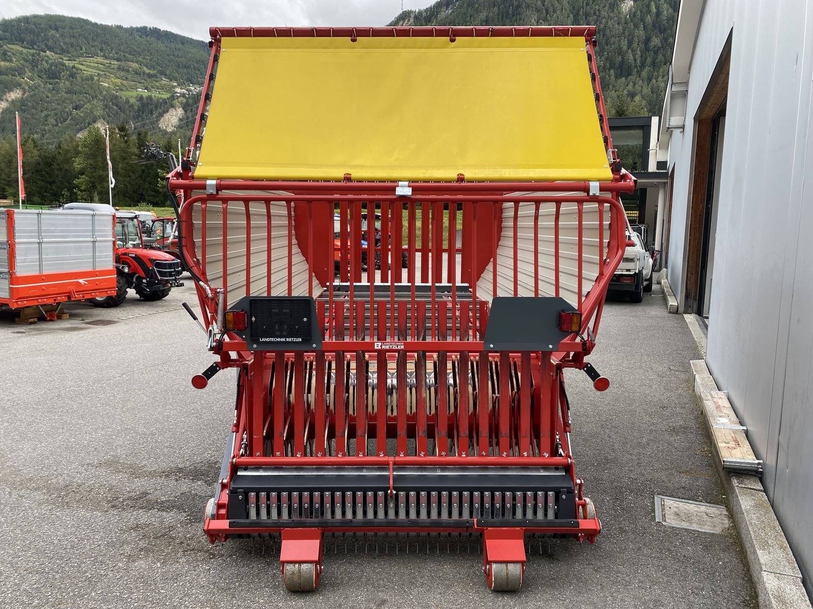 Ladewagen des Typs Gruber ALW 328 R, Gebrauchtmaschine in Ried im Oberinntal (Bild 6)