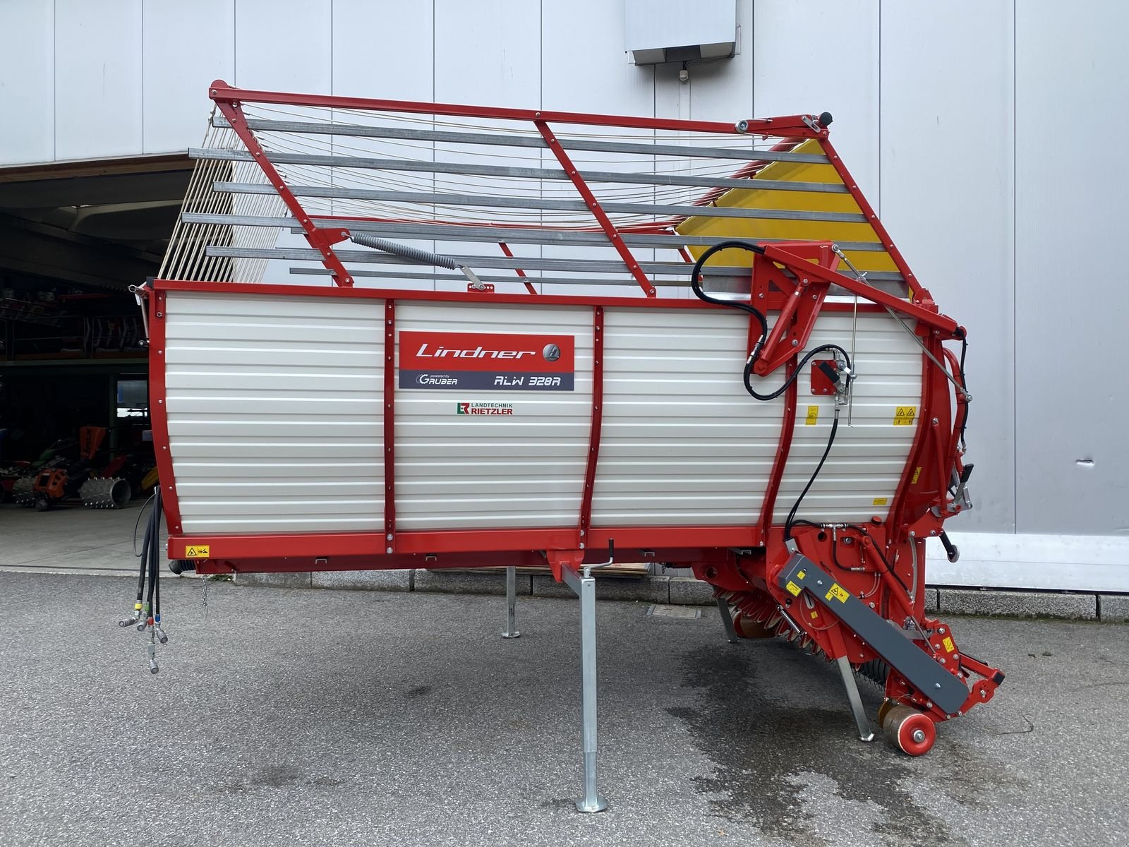 Ladewagen des Typs Gruber ALW 328 R, Gebrauchtmaschine in Ried im Oberinntal (Bild 3)