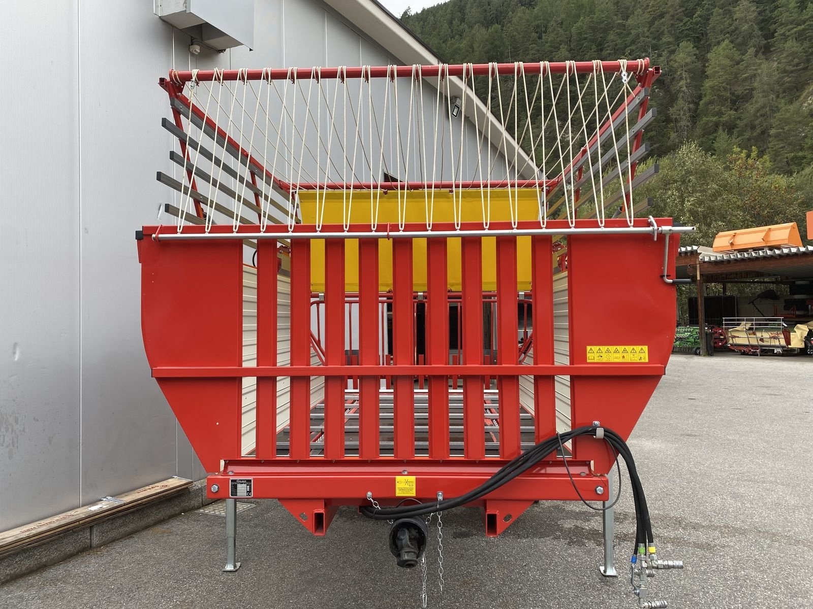 Ladewagen des Typs Gruber ALW 328 R, Gebrauchtmaschine in Ried im Oberinntal (Bild 4)