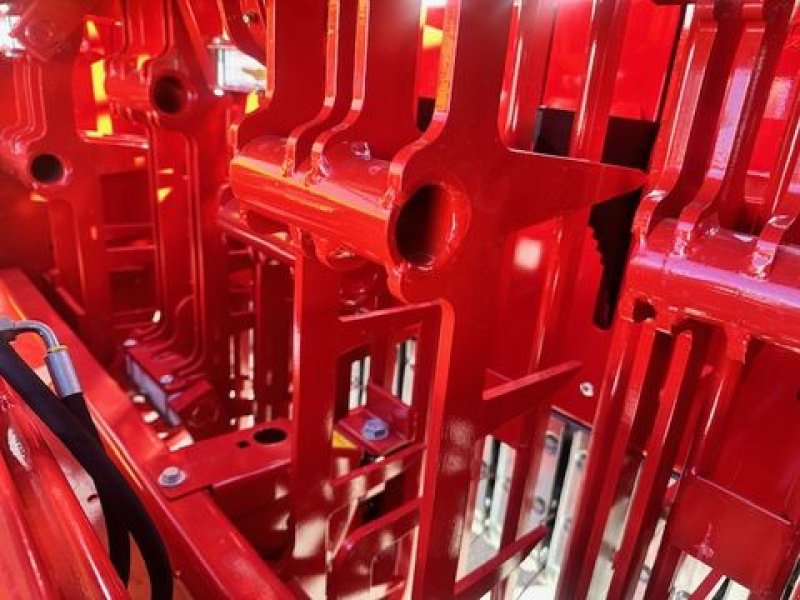 Ladewagen tip Gruber Ladewagen proALP 350T 35m³ Druckluftbremse, Neumaschine in Tamsweg (Poză 20)