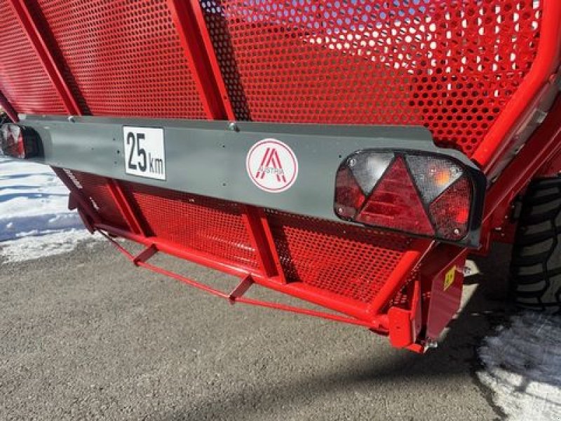 Ladewagen tip Gruber Ladewagen proALP 350T 35m³ Druckluftbremse, Neumaschine in Tamsweg (Poză 5)