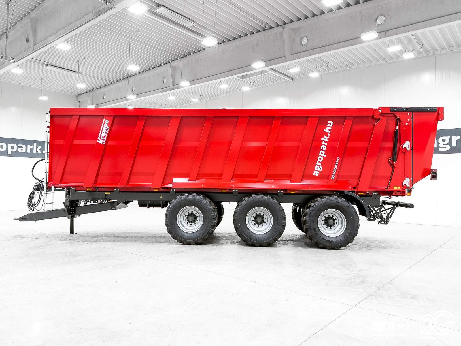 Ladewagen del tipo Krampe Rambody 900 (AS 900) 28 ton capacity push off trailer, hydr. tailgate, 45,3 m3, air brake, air suspension, Gebrauchtmaschine In Csengele (Immagine 5)