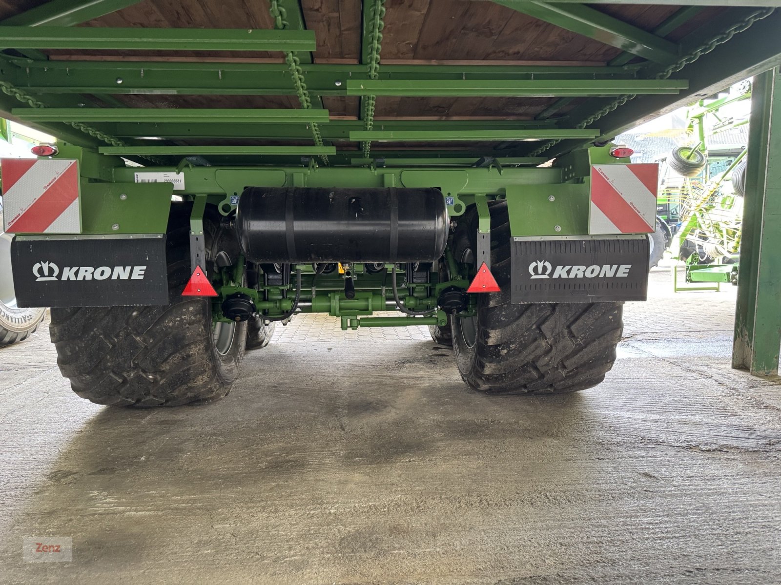 Ladewagen des Typs Krone AX 310 HL, Neumaschine in Gars (Bild 9)