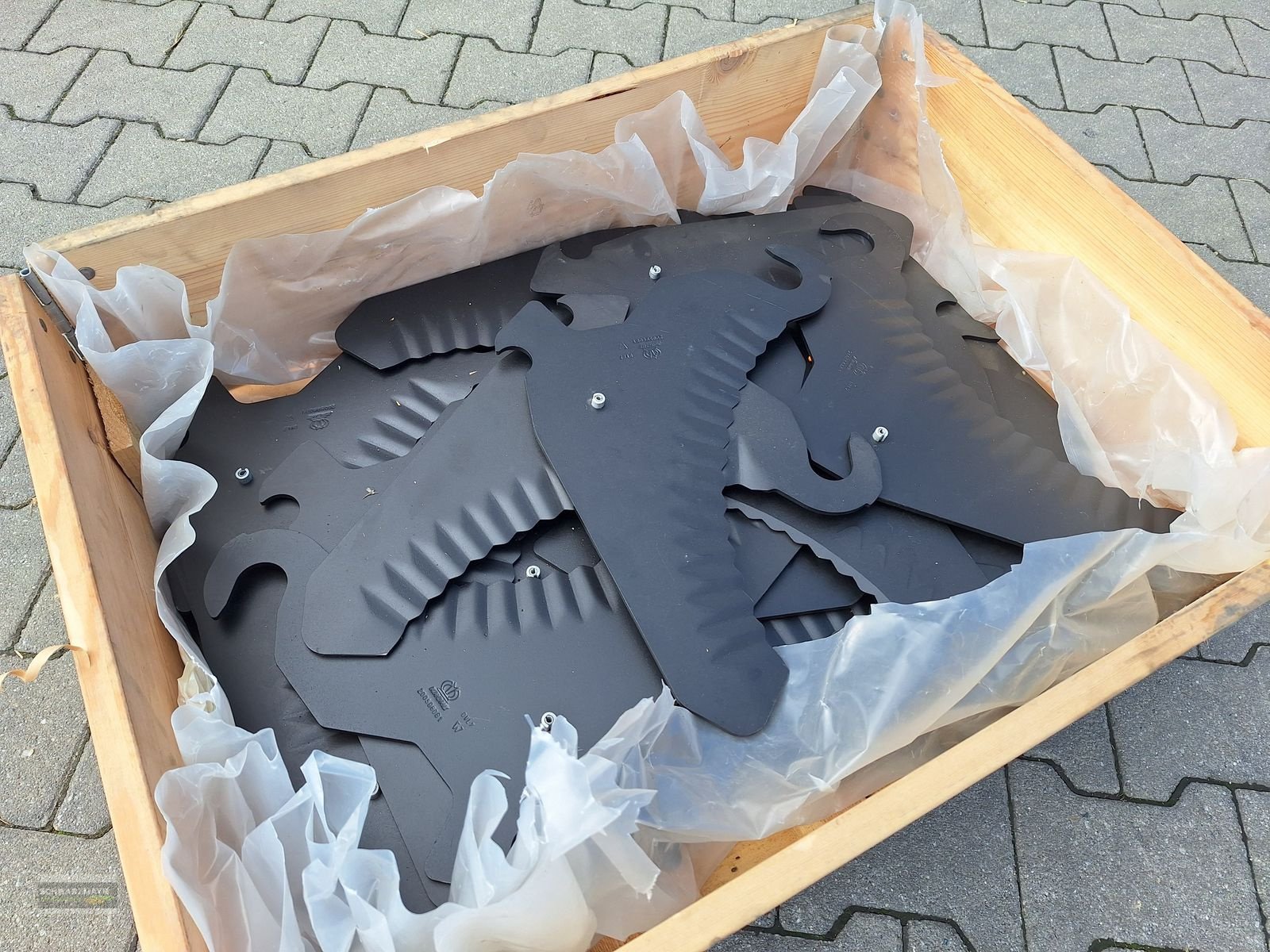 Ladewagen of the type Krone Messersatz AX Ladewagen, Neumaschine in Aurolzmünster (Picture 3)