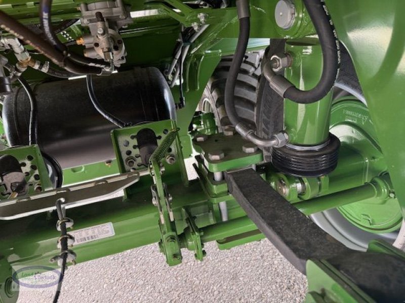 Ladewagen of the type Krone MX 330 GD, Neumaschine in Münzkirchen (Picture 7)