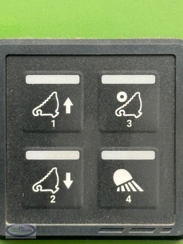Ladewagen of the type Krone MX 330 GD, Neumaschine in Münzkirchen (Picture 24)
