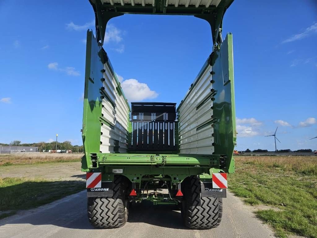 Ladewagen tip Krone MX 330 GL, Gebrauchtmaschine in Gorredijk (Poză 3)