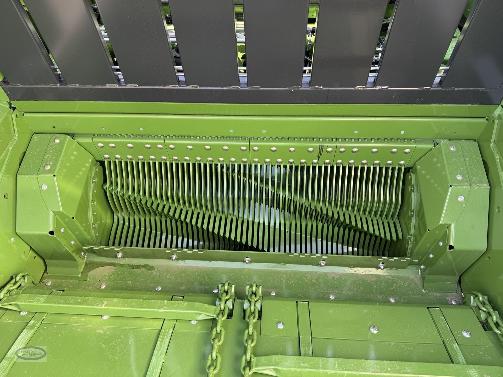 Ladewagen of the type Krone RX 330 GD, Neumaschine in Münzkirchen (Picture 21)