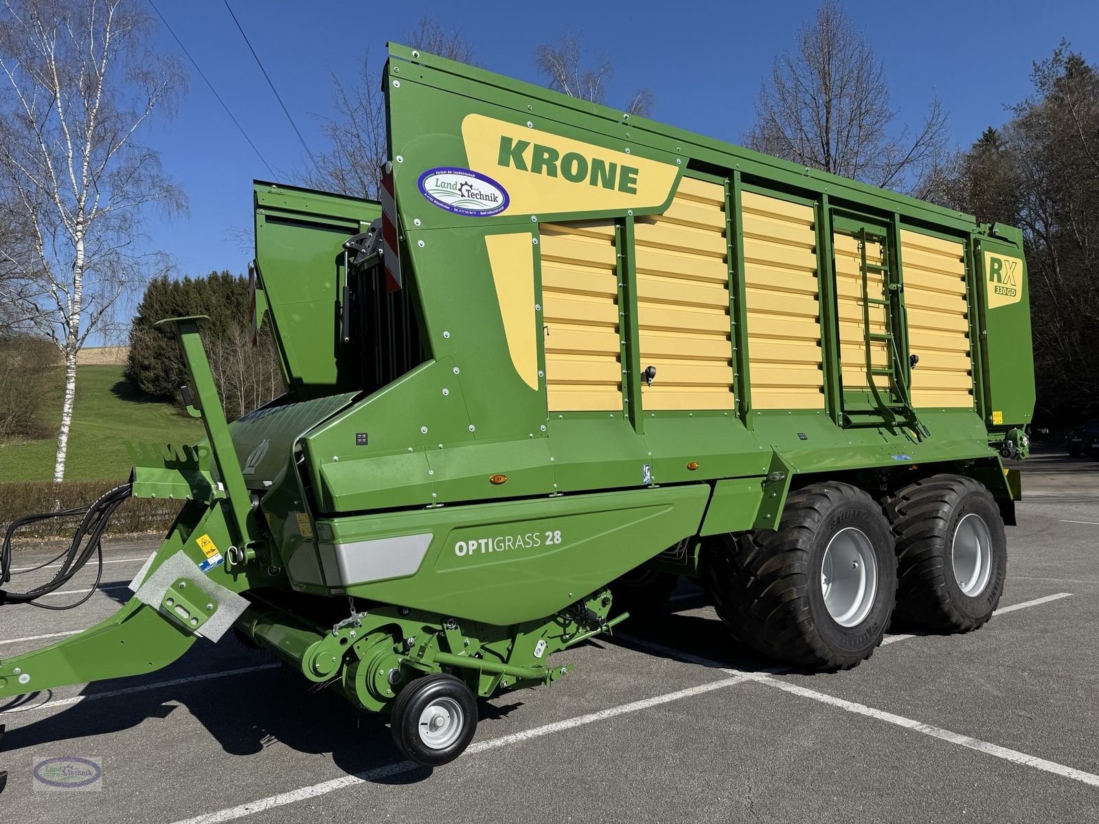 Ladewagen of the type Krone RX 330 GD, Neumaschine in Münzkirchen (Picture 1)