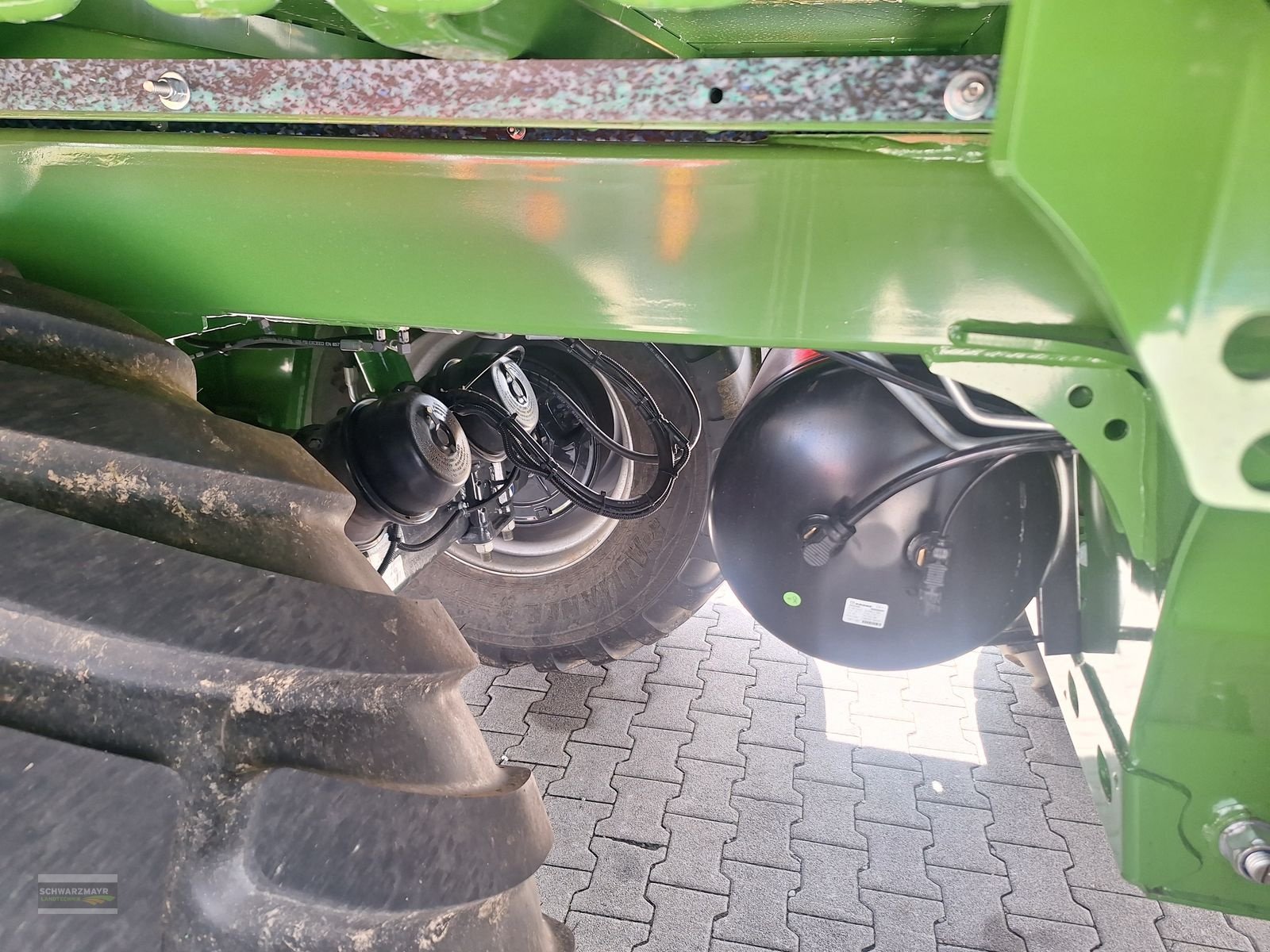 Ladewagen of the type Krone RX 370 GD Kurzschn., Neumaschine in Gampern (Picture 19)