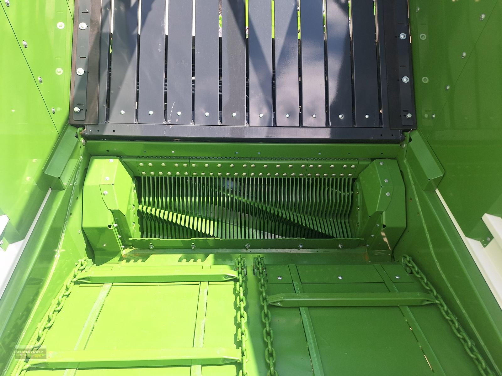 Ladewagen of the type Krone RX 370 GD Kurzschn., Neumaschine in Gampern (Picture 26)