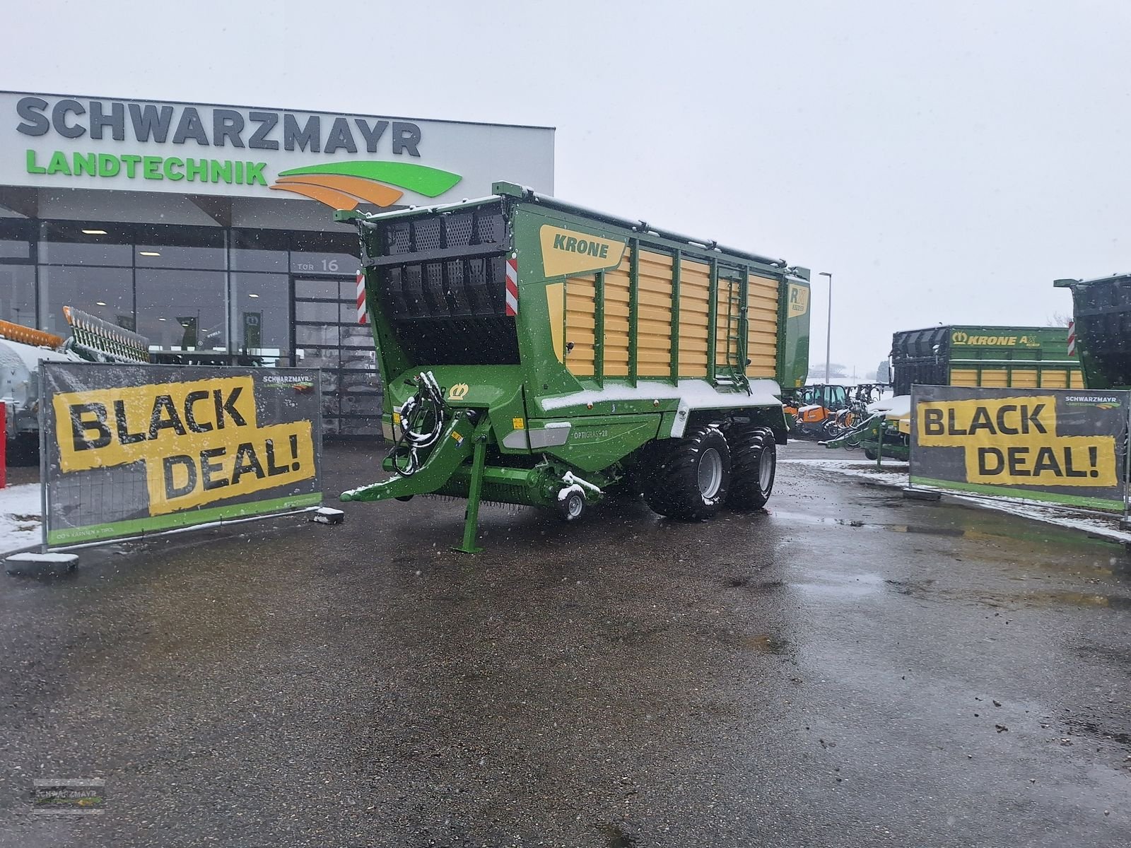 Ladewagen of the type Krone RX 370 GD Kurzschn., Neumaschine in Gampern (Picture 1)