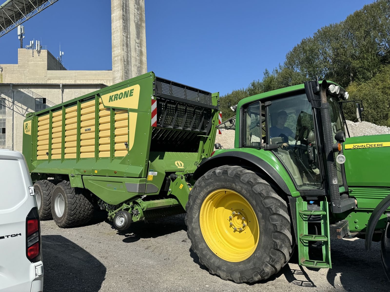 Ladewagen des Typs Krone RX 370 GD Optigrass 28, Vorführmaschine in Hopfgarten (Bild 9)