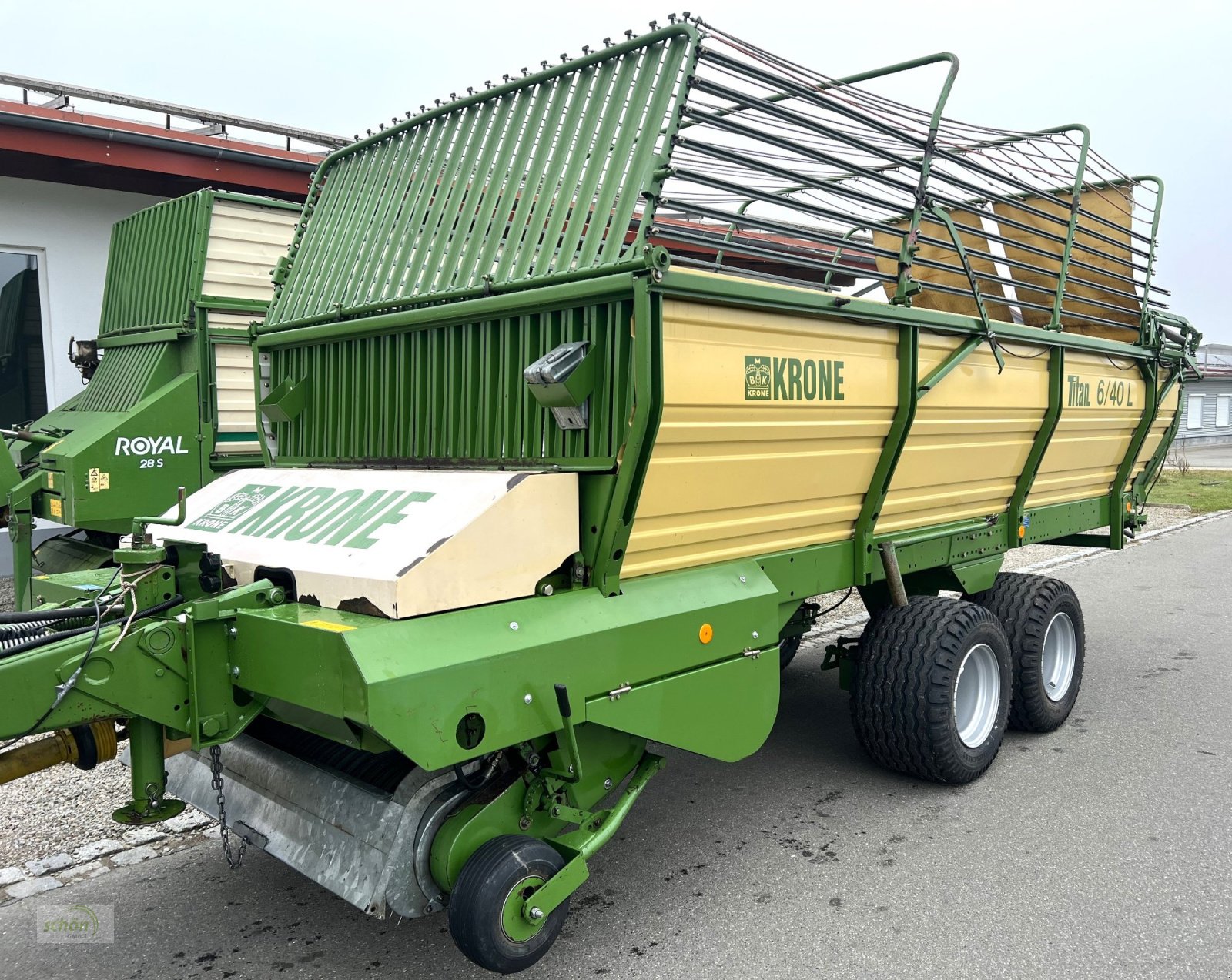 Ladewagen типа Krone Titan 6/40 L mit neuen 19-er Breitreifen und im guten Zustand, Gebrauchtmaschine в Burgrieden (Фотография 1)