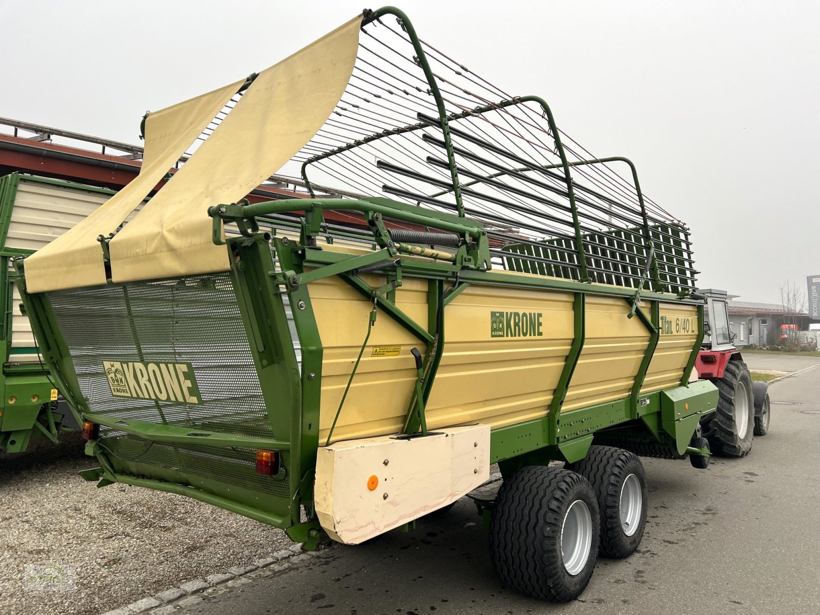Ladewagen типа Krone Titan 6/40 L mit neuen 19-er Breitreifen und im guten Zustand, Gebrauchtmaschine в Burgrieden (Фотография 11)