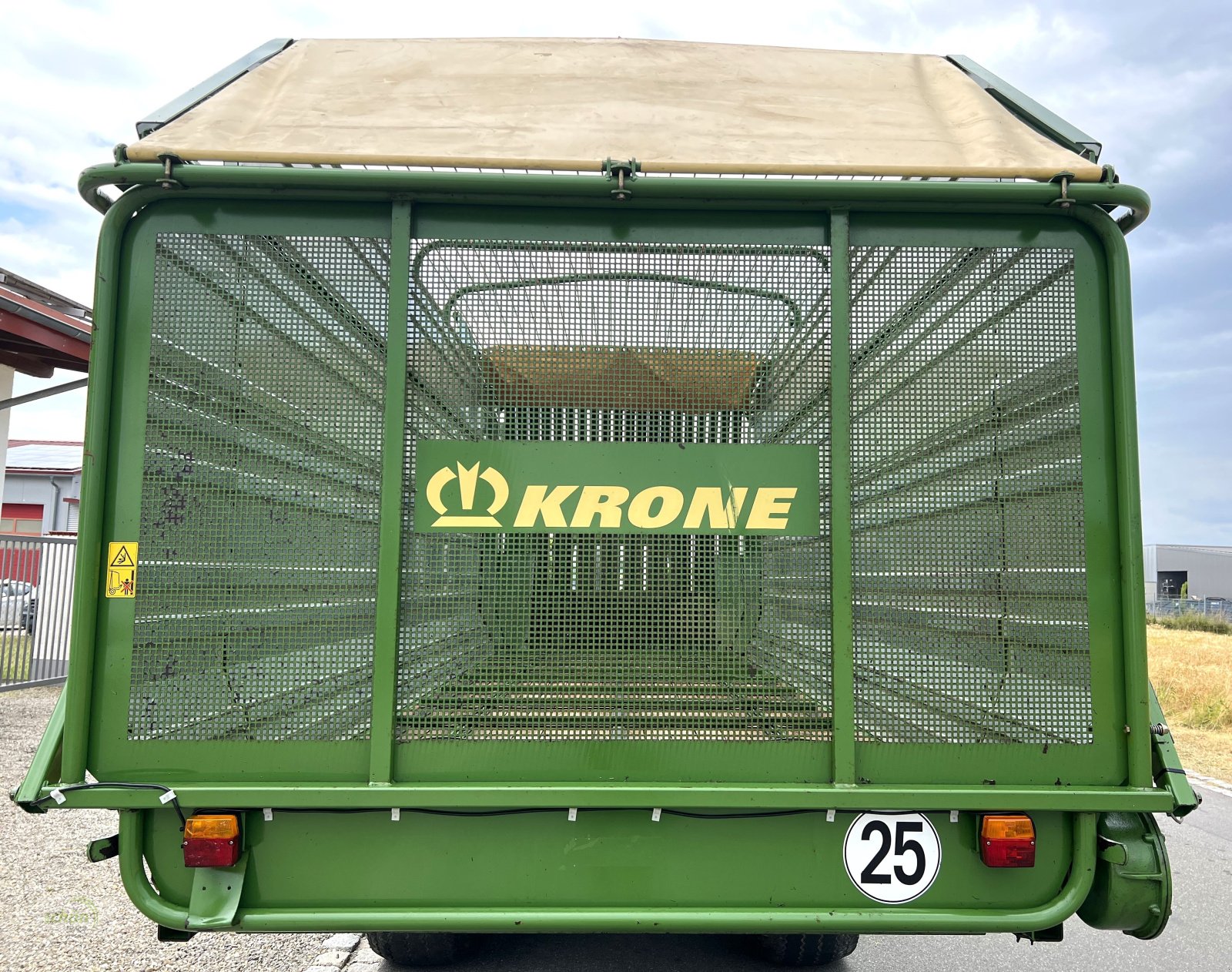 Ladewagen typu Krone Titan 6/48 GL All In - ein großer Schwingen-Ladewagen mit Druckluftbremse, Gebrauchtmaschine v Burgrieden (Obrázek 9)