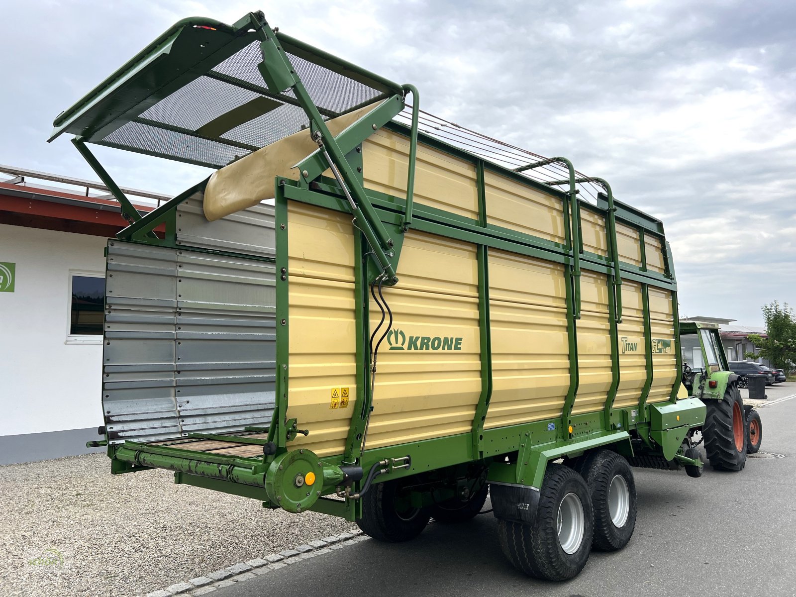 Ladewagen typu Krone Titan 6/48 GL All In - ein großer Schwingen-Ladewagen mit Druckluftbremse, Gebrauchtmaschine v Burgrieden (Obrázek 11)