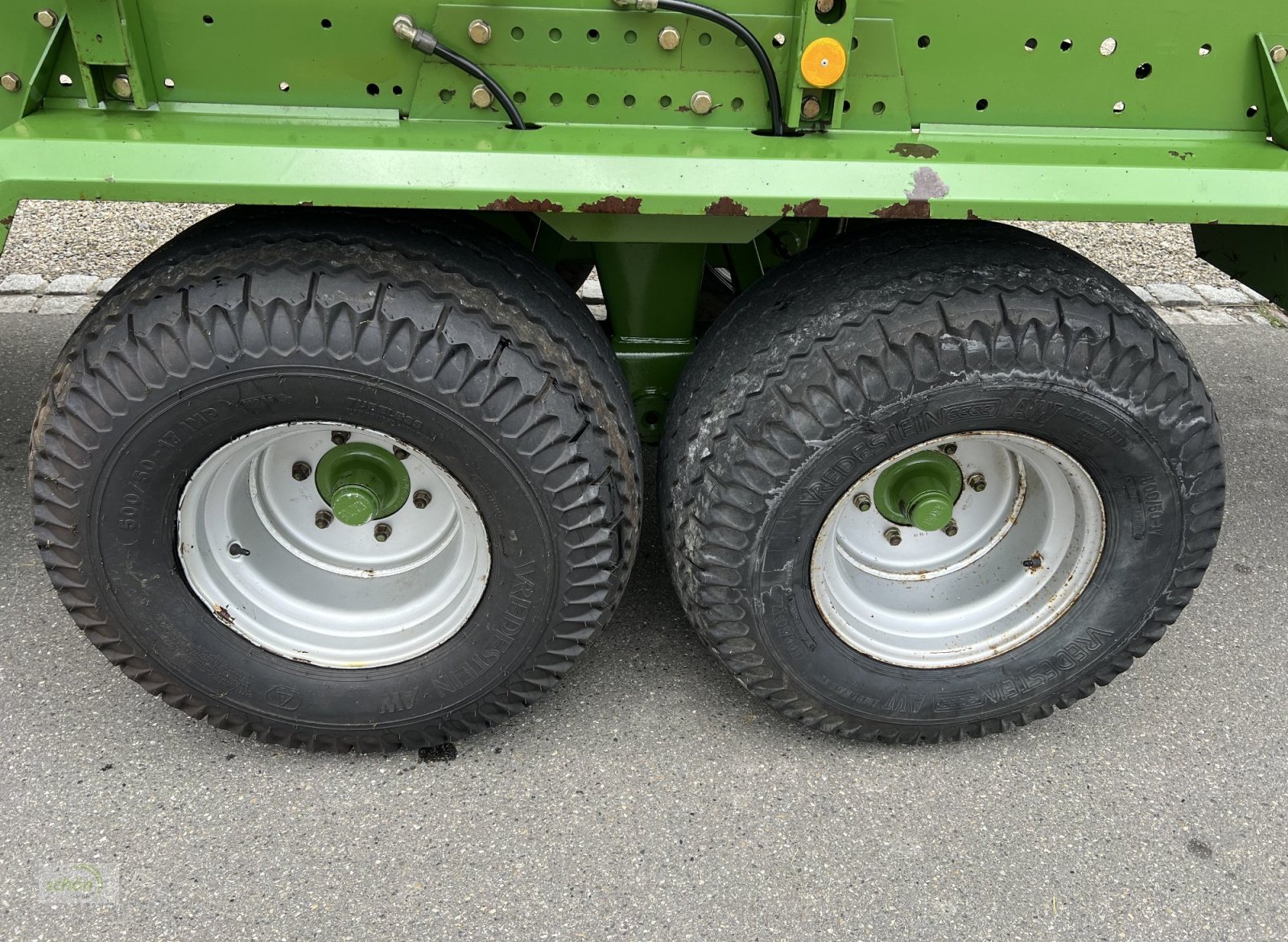 Ladewagen del tipo Krone Titan 6/48 GL All In - ein großer Schwingen-Ladewagen mit Druckluftbremse, Gebrauchtmaschine In Burgrieden (Immagine 3)