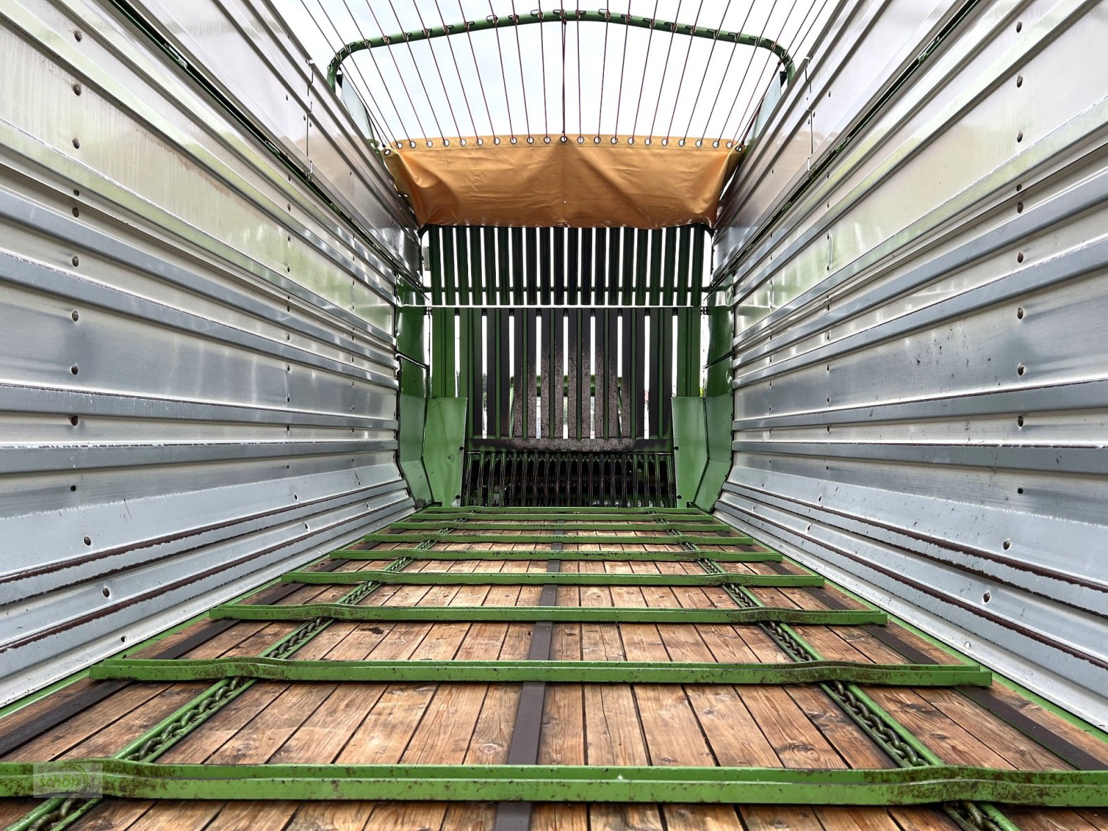 Ladewagen del tipo Krone Titan 6/48 GL All In - ein großer Schwingen-Ladewagen mit Druckluftbremse, Gebrauchtmaschine In Burgrieden (Immagine 7)