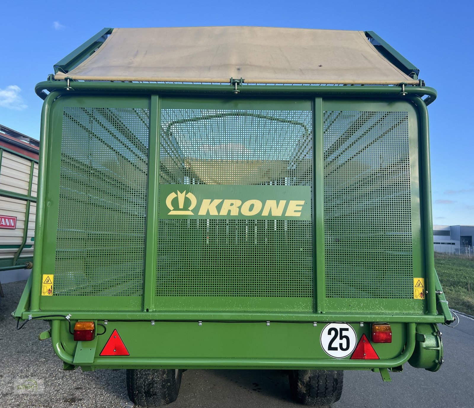Ladewagen типа Krone Titan 6/48 GL All In im guten Zustand - mit zusätzlichen Tasträdern hinter der Pick-Up, Gebrauchtmaschine в Burgrieden (Фотография 5)