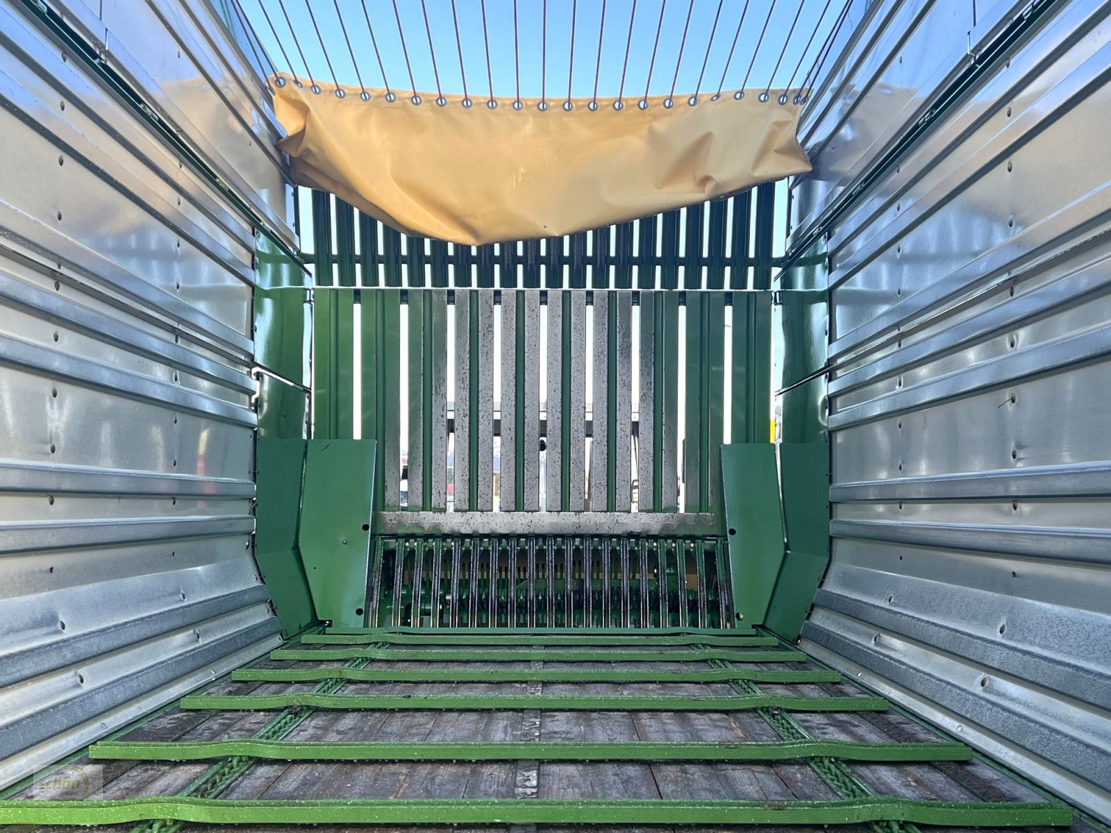 Ladewagen типа Krone Titan 6/48 GL All In im guten Zustand - mit zusätzlichen Tasträdern hinter der Pick-Up, Gebrauchtmaschine в Burgrieden (Фотография 8)