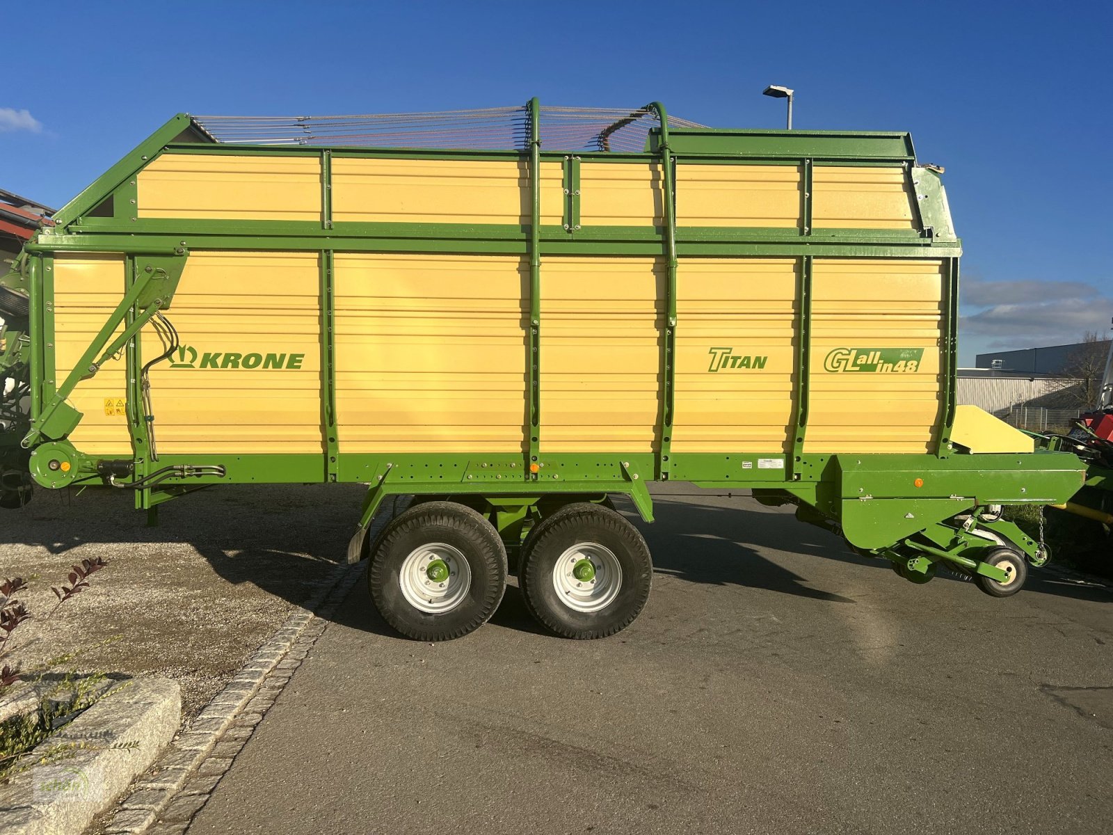 Ladewagen типа Krone Titan 6/48 GL All In im guten Zustand - mit zusätzlichen Tasträdern hinter der Pick-Up, Gebrauchtmaschine в Burgrieden (Фотография 12)