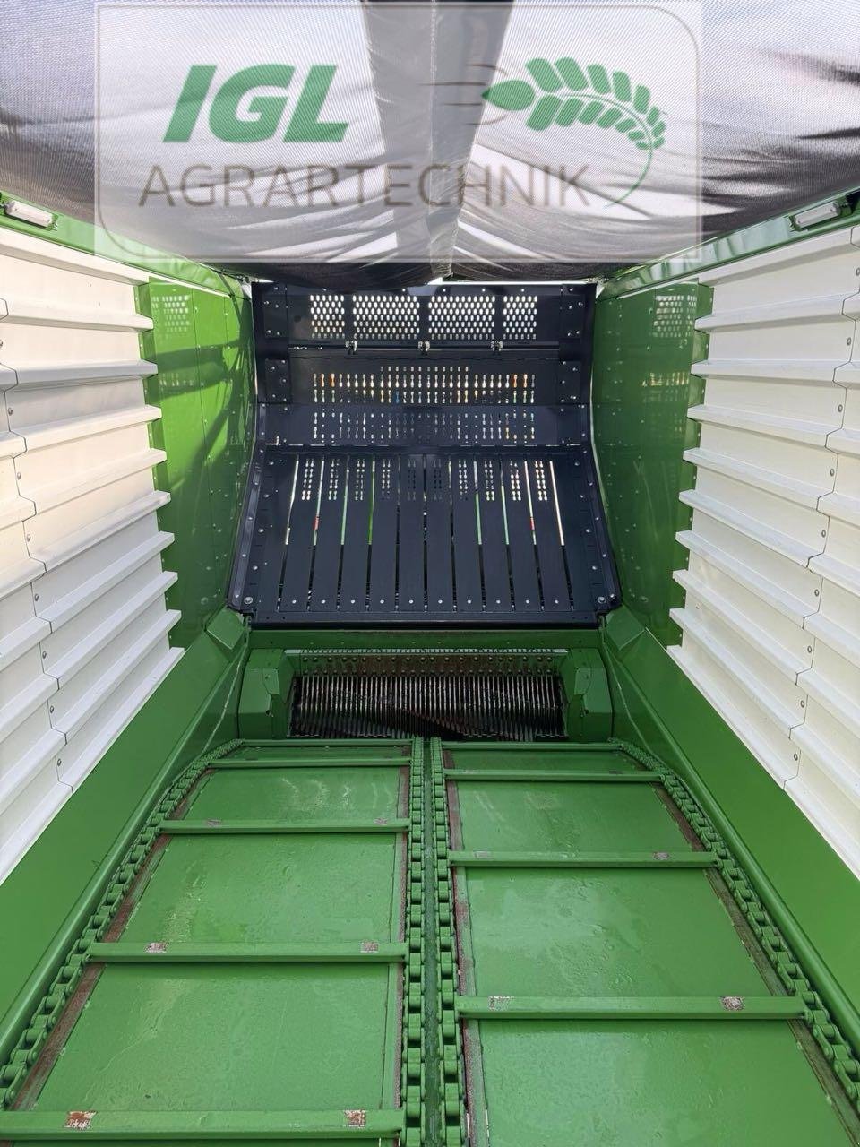 Ladewagen of the type Krone ZX 470 GL OptiGrass (TT406-20), Neumaschine in Nabburg (Picture 10)