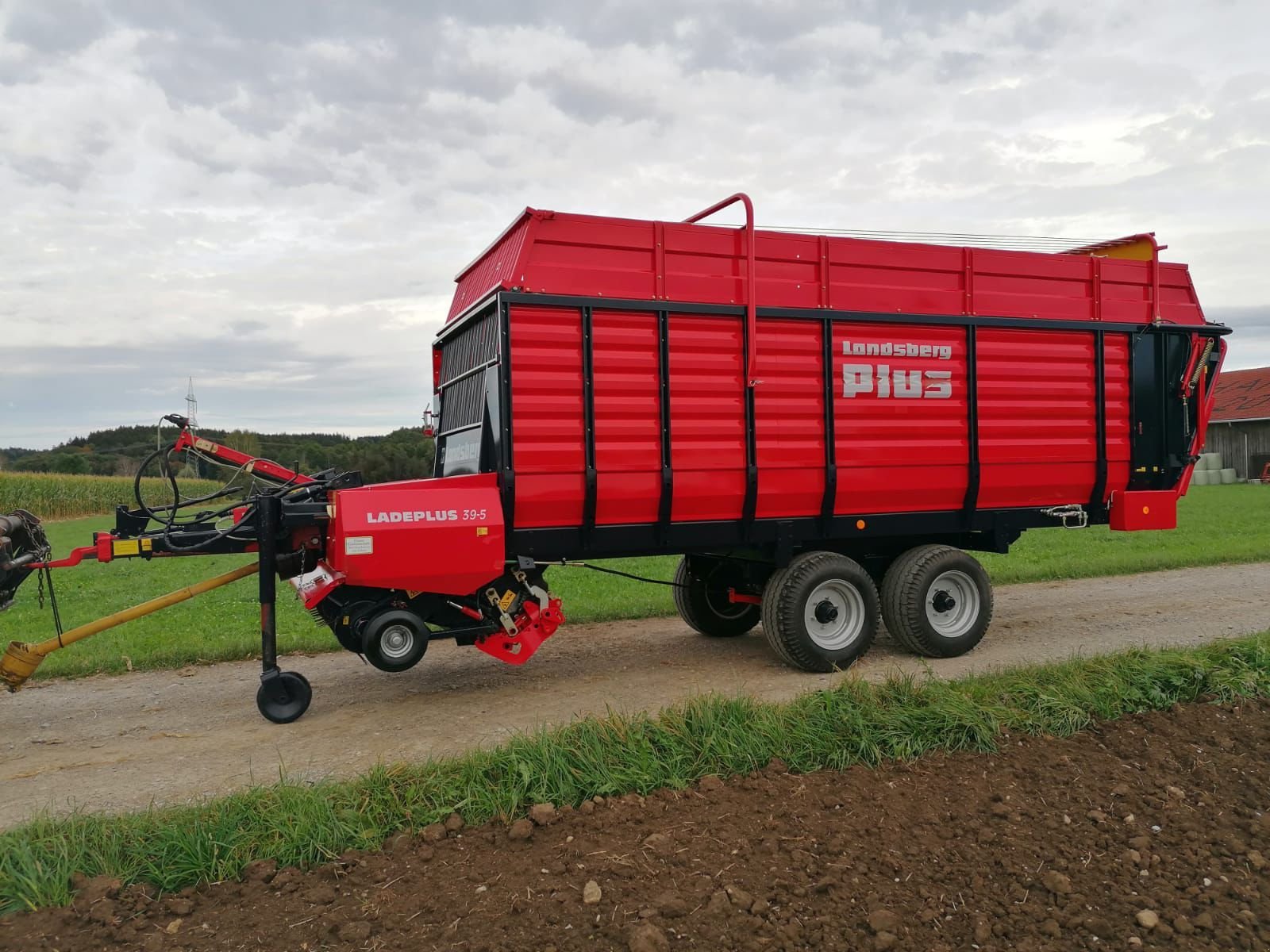 Ladewagen del tipo Landsberg 104 MAT LPL 39-5, Gebrauchtmaschine In Burgkirchen (Immagine 14)