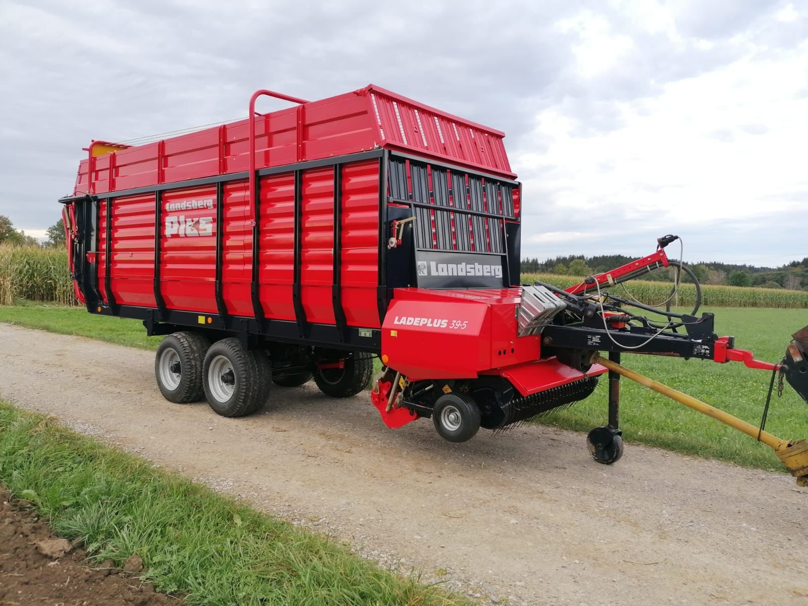 Ladewagen del tipo Landsberg 104 MAT LPL 39-5, Gebrauchtmaschine In Burgkirchen (Immagine 4)