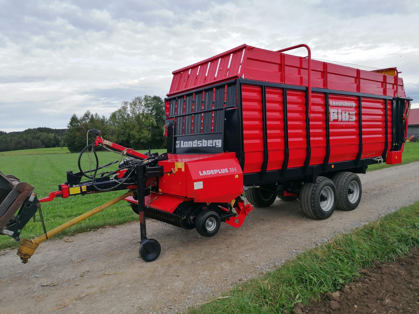 Ladewagen del tipo Landsberg 104 MAT LPL 39-5, Gebrauchtmaschine In Burgkirchen (Immagine 15)