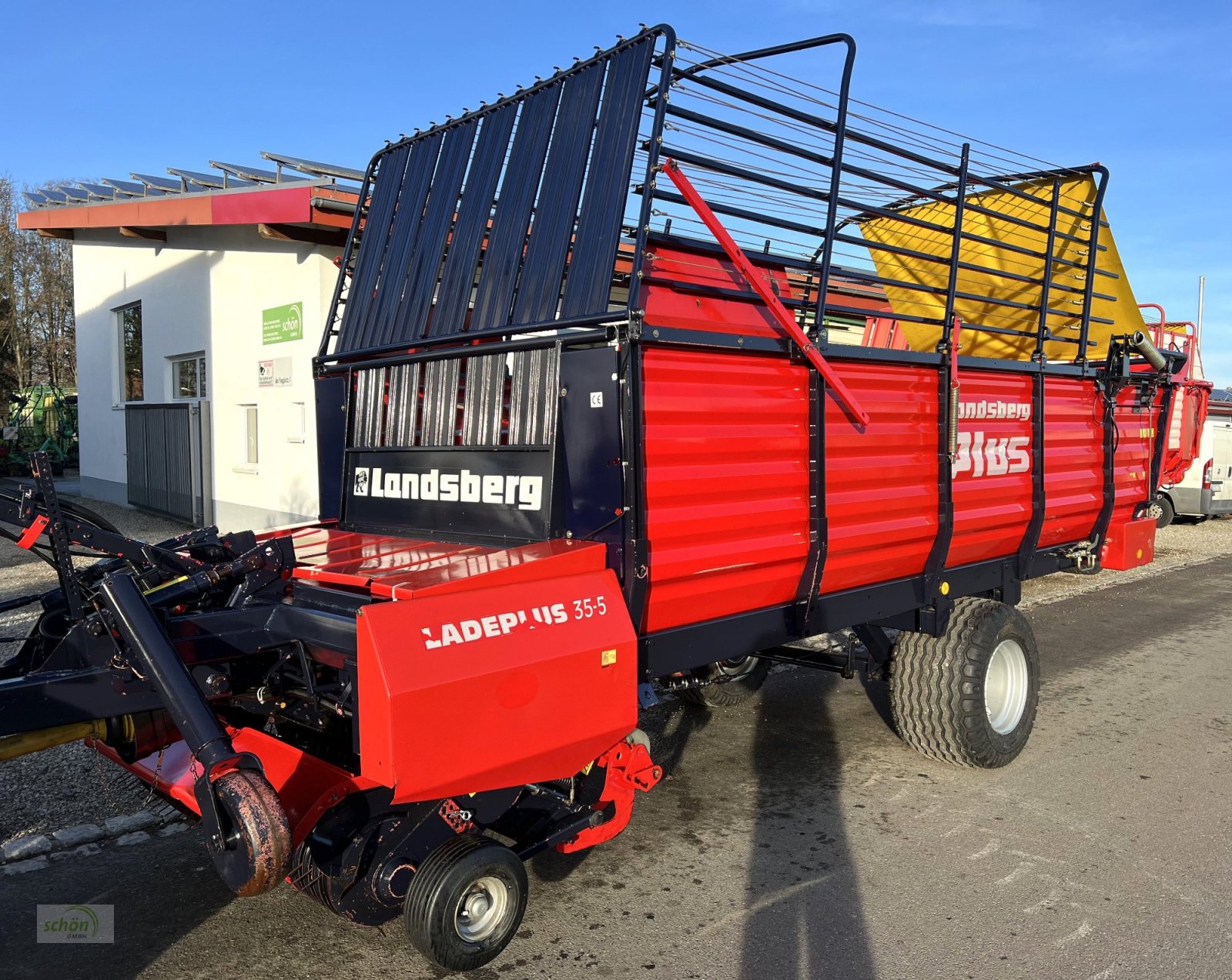 Ladewagen van het type Landsberg Ladeplus 35-5 - fast baugleich wie Pöttinger Ladeprofi 2 - mit neuen Breitreifen, Gebrauchtmaschine in Burgrieden (Foto 1)