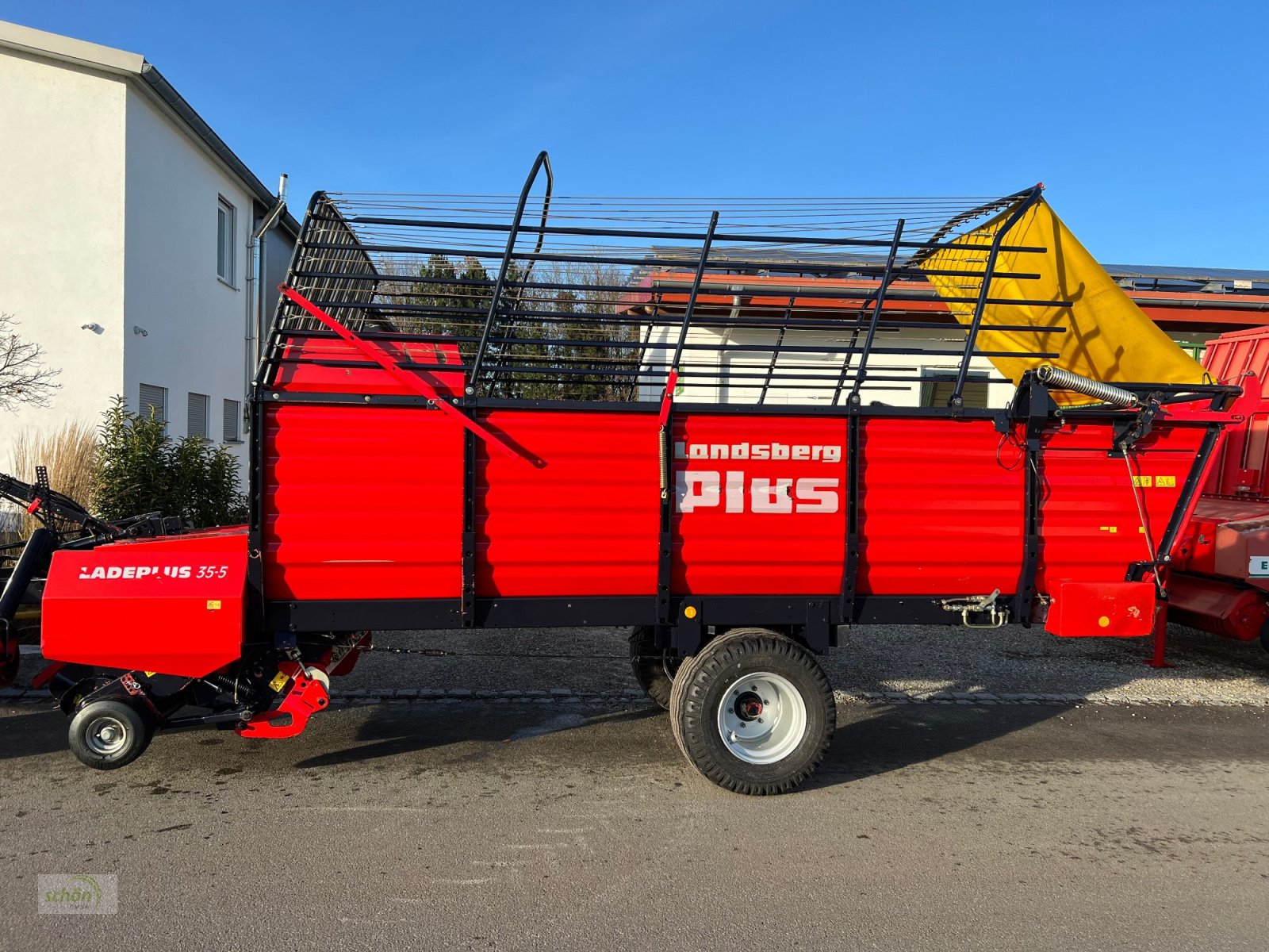 Ladewagen van het type Landsberg Ladeplus 35-5 - fast baugleich wie Pöttinger Ladeprofi 2 - mit neuen Breitreifen, Gebrauchtmaschine in Burgrieden (Foto 2)