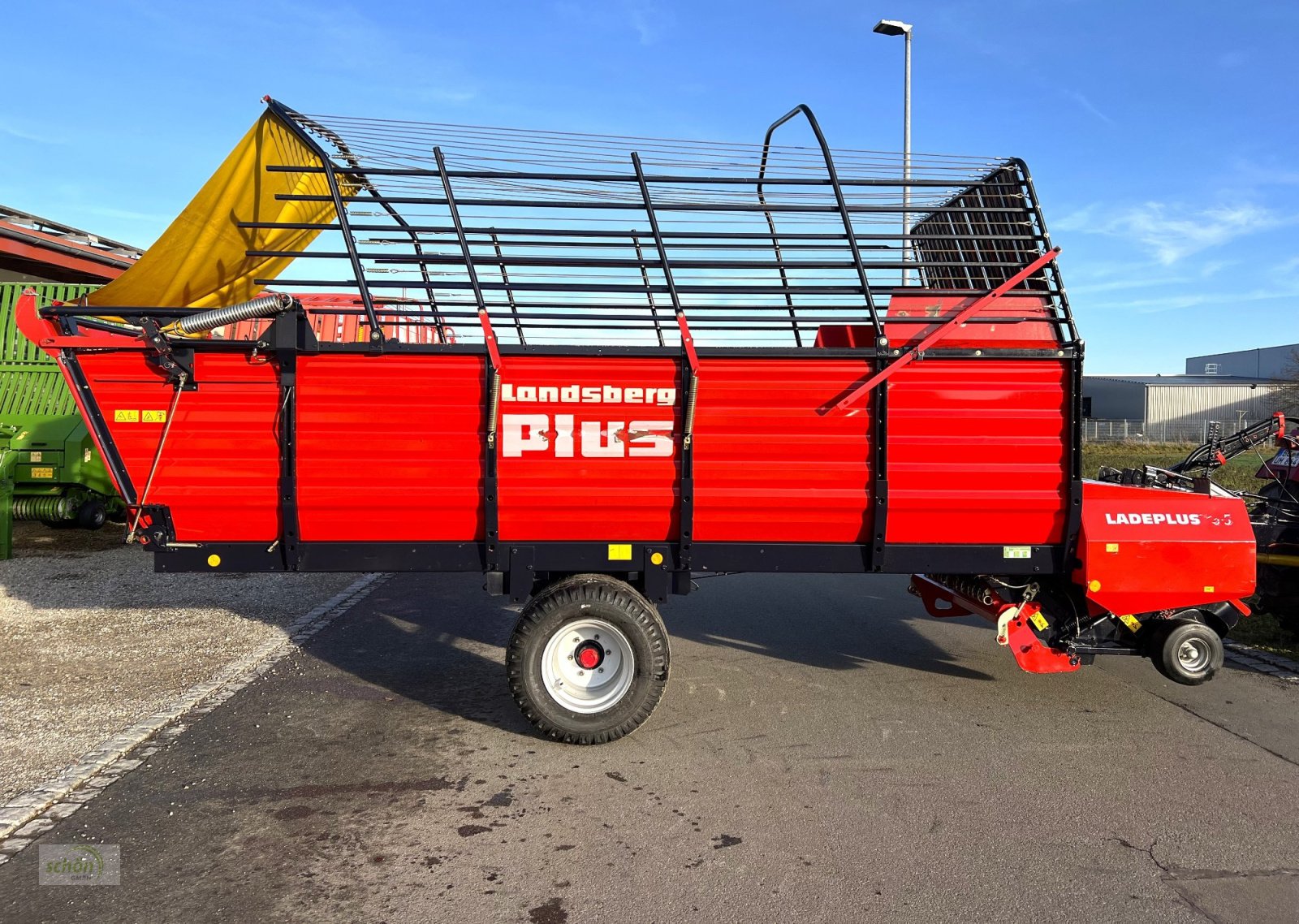 Ladewagen van het type Landsberg Ladeplus 35-5 - fast baugleich wie Pöttinger Ladeprofi 2 - mit neuen Breitreifen, Gebrauchtmaschine in Burgrieden (Foto 10)