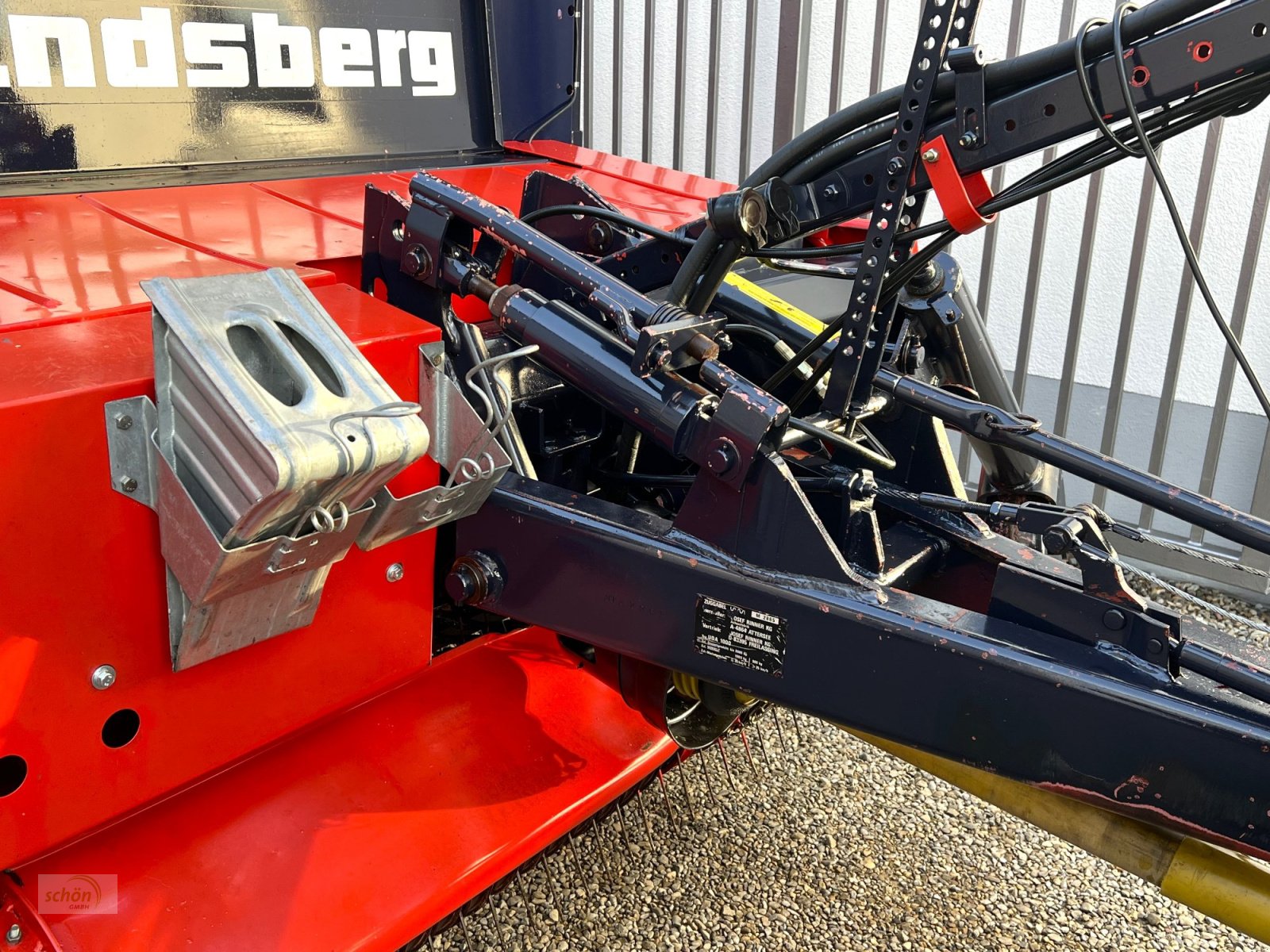 Ladewagen van het type Landsberg Ladeplus 35-5 - fast baugleich wie Pöttinger Ladeprofi 2 - mit neuen Breitreifen, Gebrauchtmaschine in Burgrieden (Foto 13)