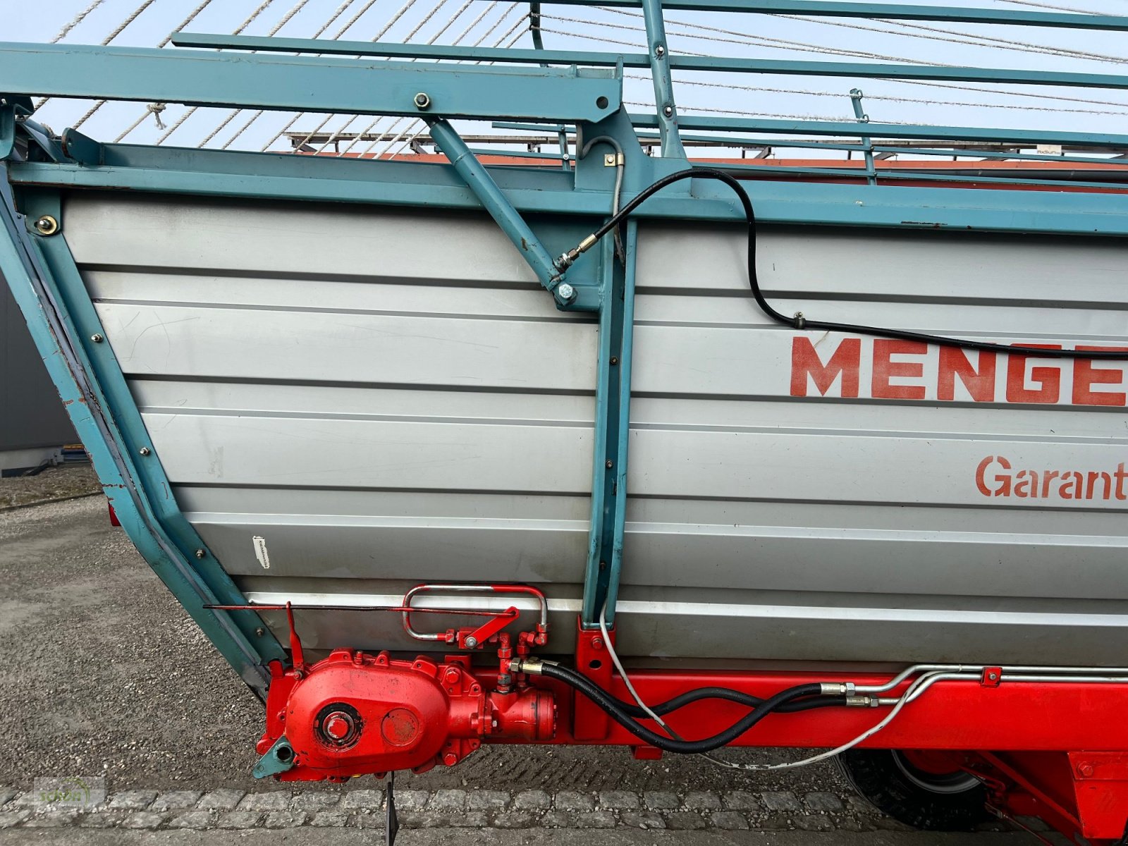 Ladewagen des Typs Mengele Garant 435 mit neuen 19-er Breitreifen und guter Ausstattung, Gebrauchtmaschine in Burgrieden (Bild 12)