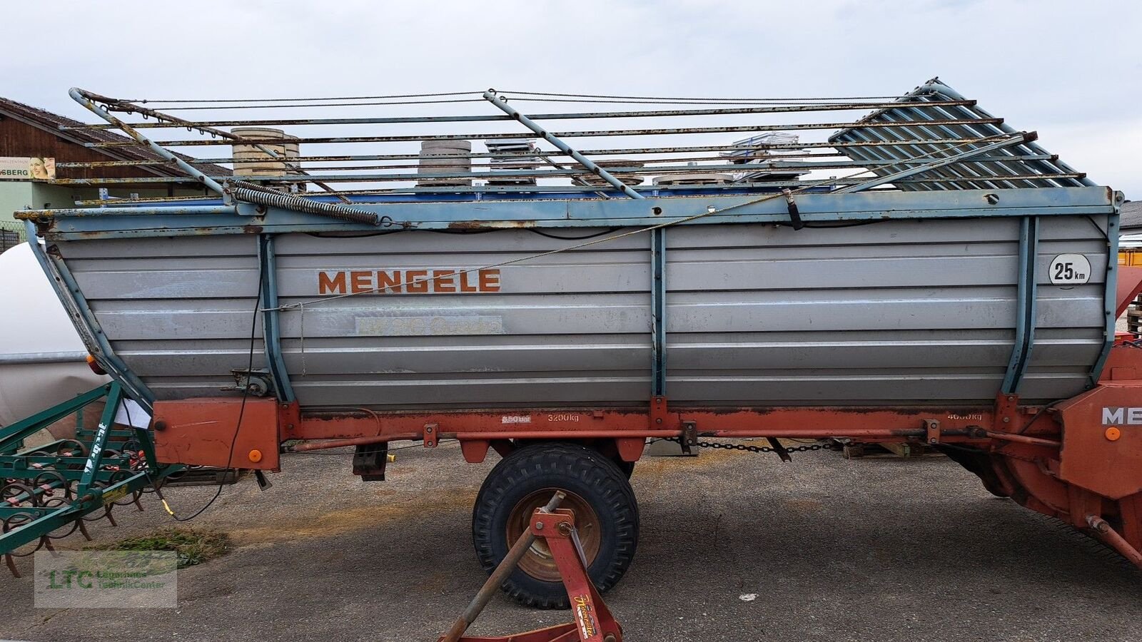 Ladewagen от тип Mengele LW 310 Quadro  6 Messer, Gebrauchtmaschine в Redlham (Снимка 8)