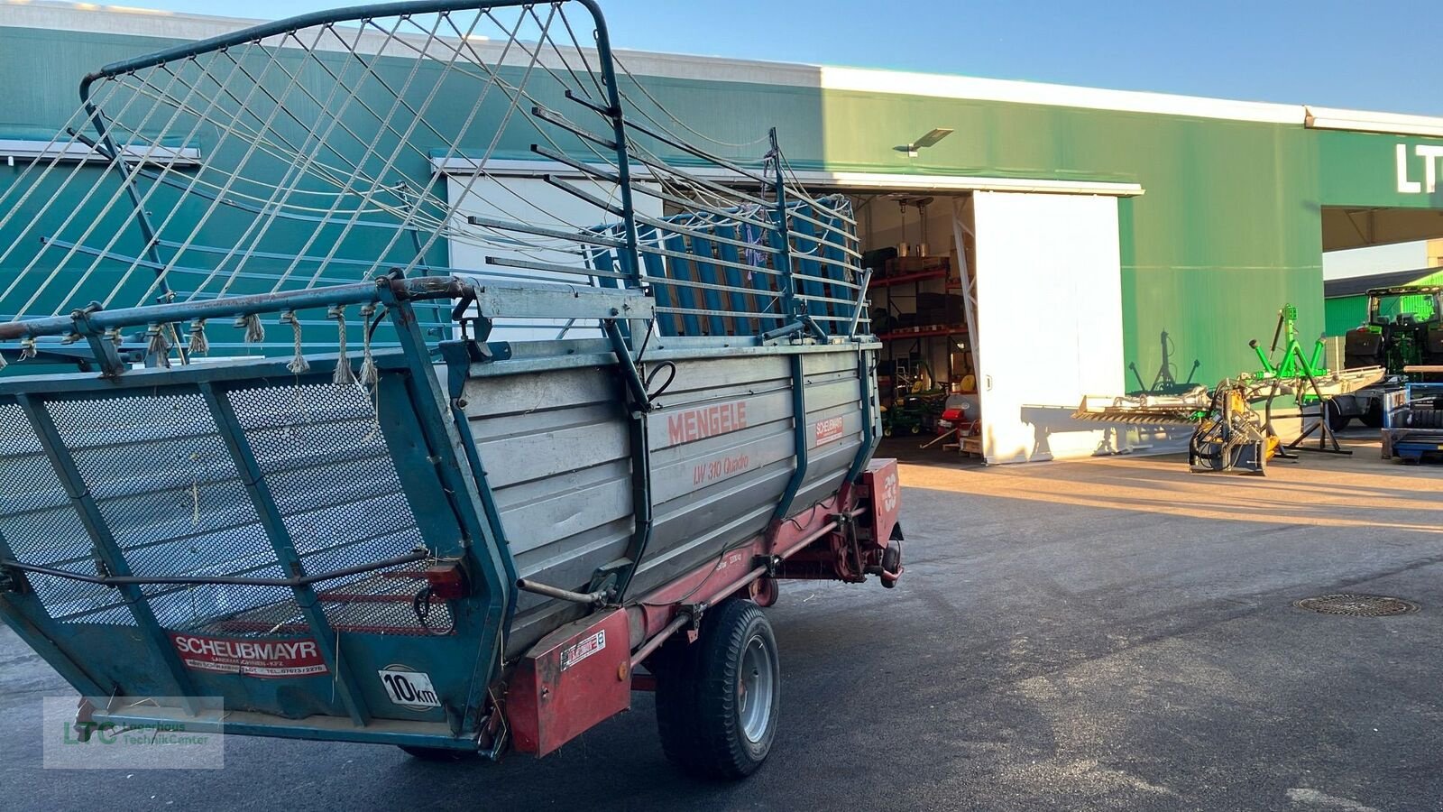 Ladewagen of the type Mengele LW 310 Quadro, Gebrauchtmaschine in Redlham (Picture 3)