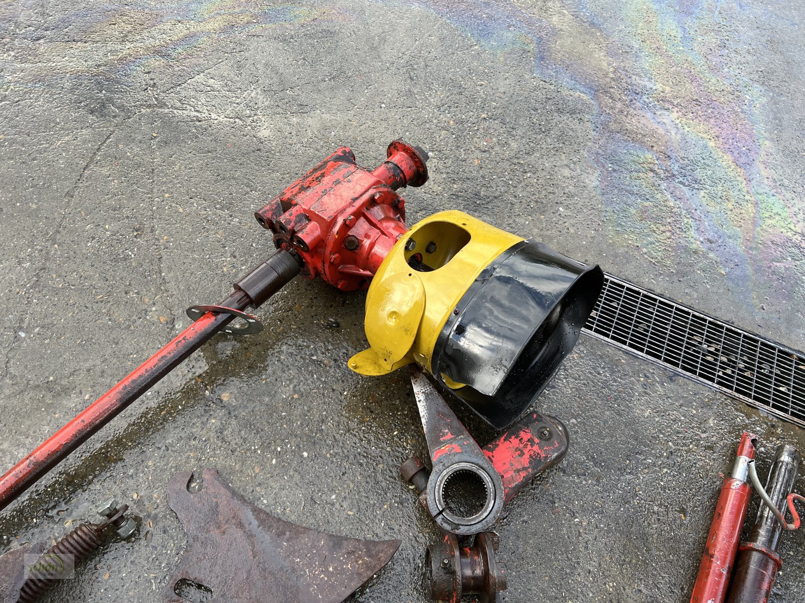 Ladewagen typu Mengele Teile, Hauptgetriebe, Getriebe für Ölmotor, Wellen, Knickfedern, Magnetventile, Steuerblock, Gebrauchtmaschine v Burgrieden (Obrázek 6)