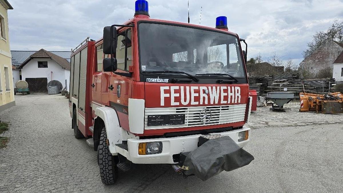 Ladewagen des Typs Mercedes-Benz 1124 AF Spezialkraftfahrzeug, Gebrauchtmaschine in Göpfritz an der Wild (Bild 5)