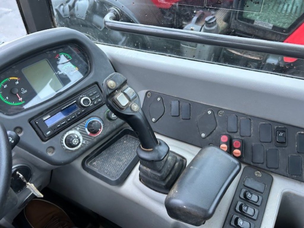 Ladewagen van het type New Holland W80C, Gebrauchtmaschine in JOSSELIN (Foto 11)