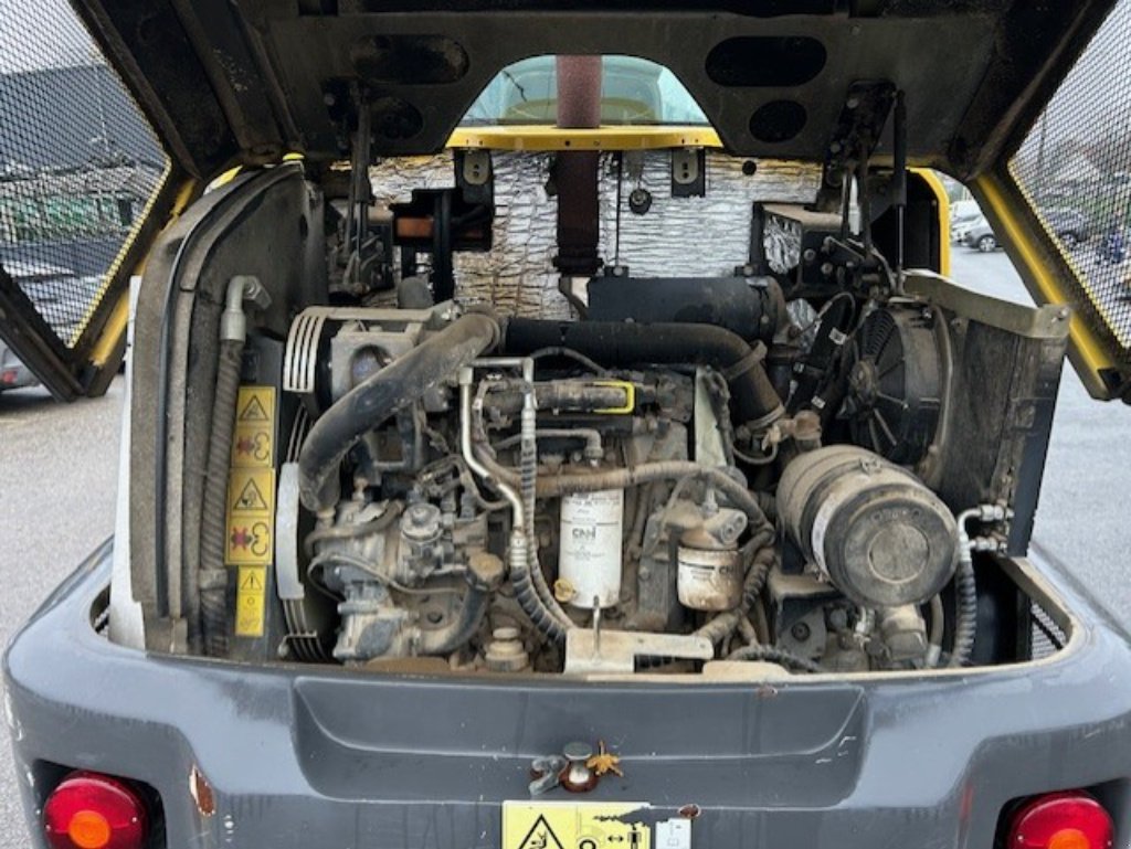 Ladewagen van het type New Holland W80C, Gebrauchtmaschine in JOSSELIN (Foto 9)