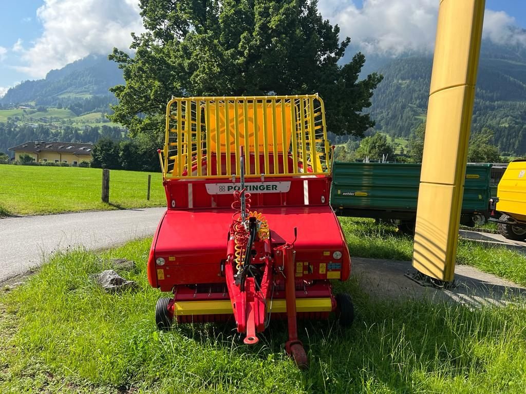 Ladewagen des Typs Pöttinger Boss Alpin 251, Gebrauchtmaschine in Burgkirchen (Bild 3)