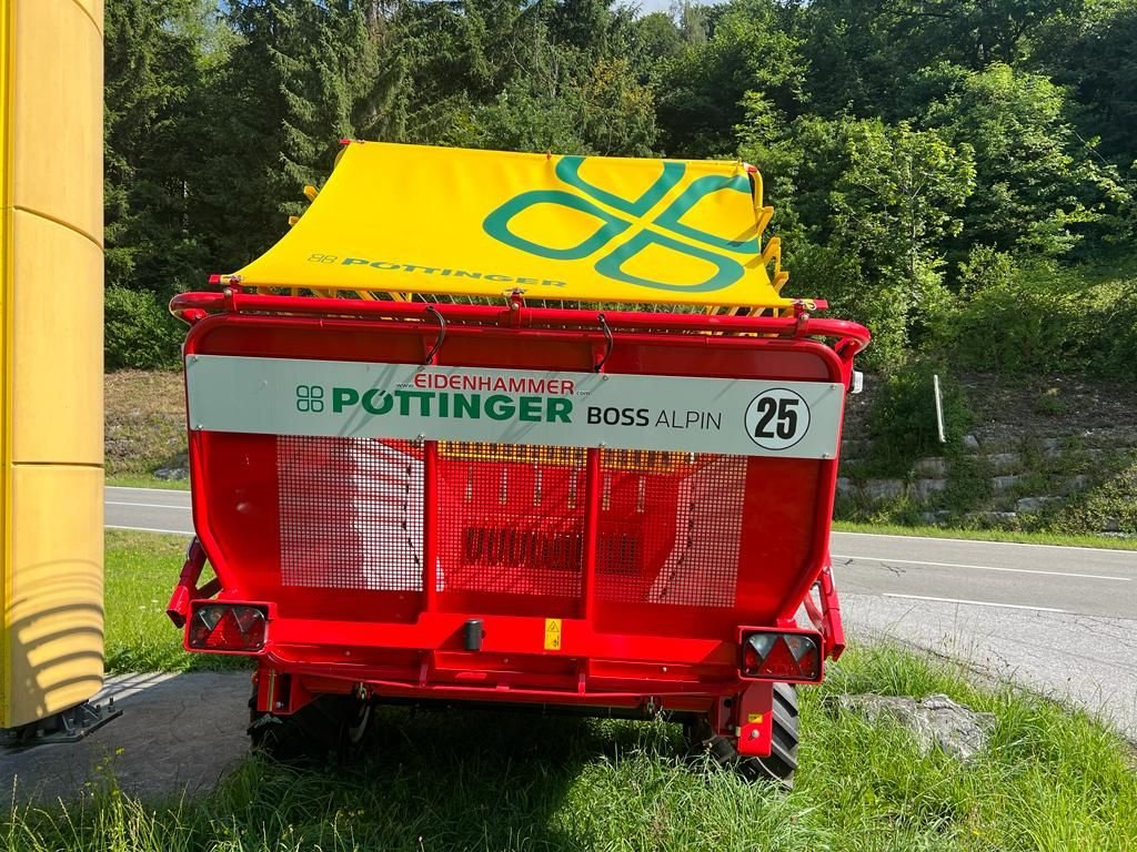 Ladewagen des Typs Pöttinger Boss Alpin 251, Gebrauchtmaschine in Burgkirchen (Bild 7)