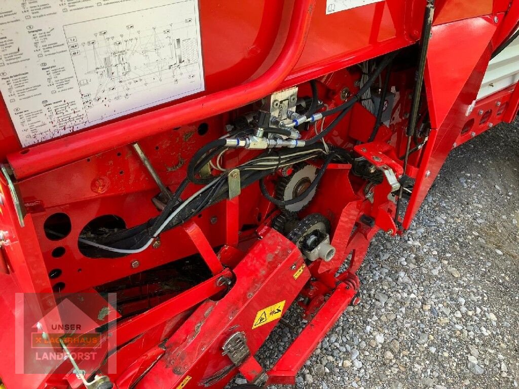 Ladewagen des Typs Pöttinger Euroboss 330 T, Neumaschine in Kapfenberg (Bild 11)