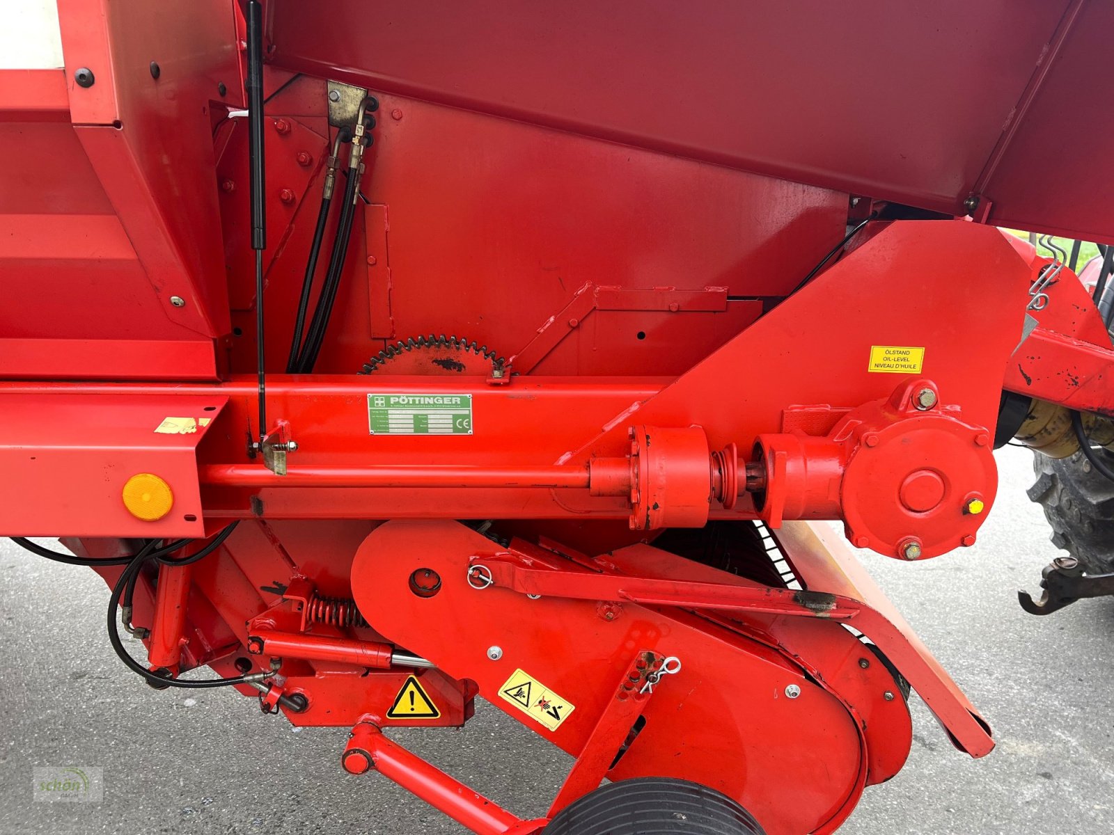 Ladewagen des Typs Pöttinger Europrofi 3 D mit neuer 22,5-Zoll-Bereifung und 16-Tonnen zul GG - wenig gelaufen, Gebrauchtmaschine in Burgrieden (Bild 23)